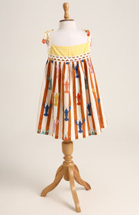 Lobster colourful print sleeveless dress. Detailed with lace trims on shoulder straps
