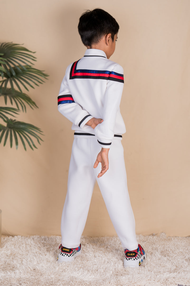 CLASSIC BOMBER JACKET