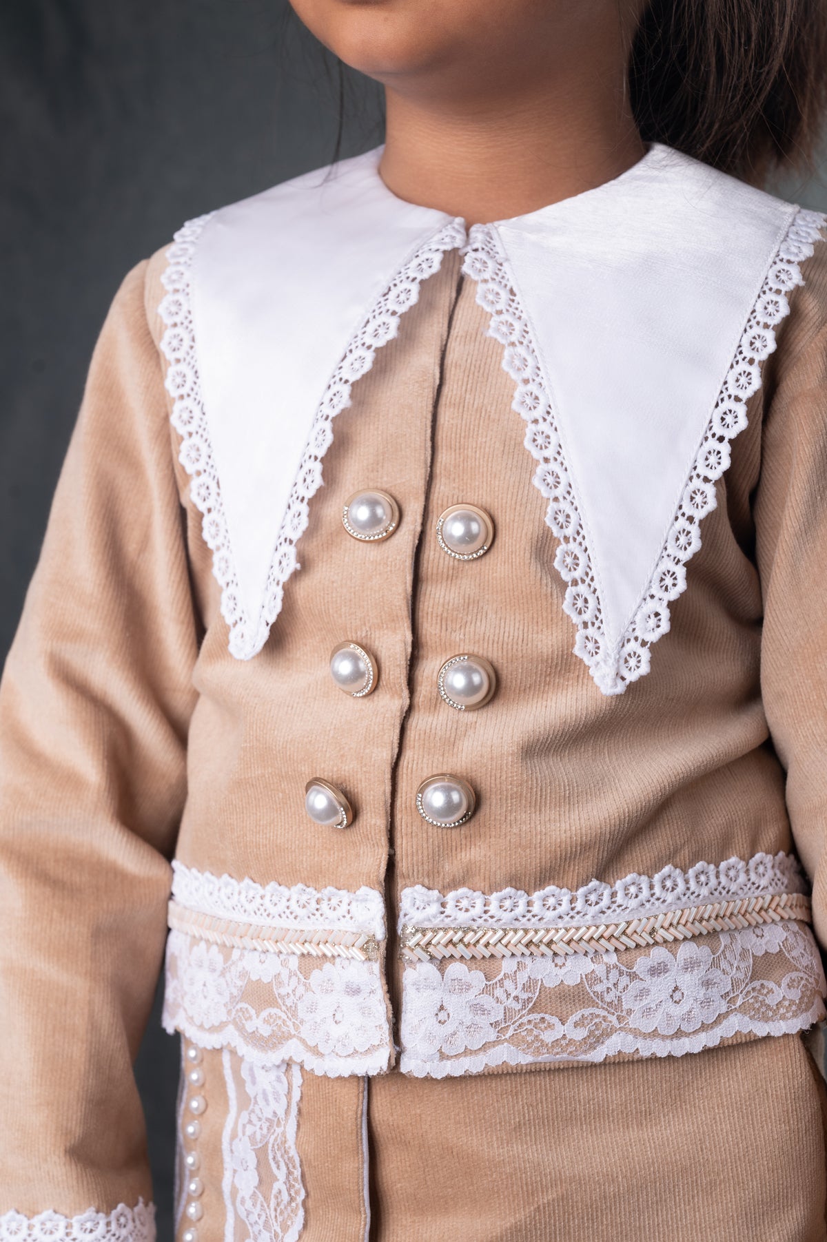 BEIGE FLAP COLLAR JACKET & SKIRT SET