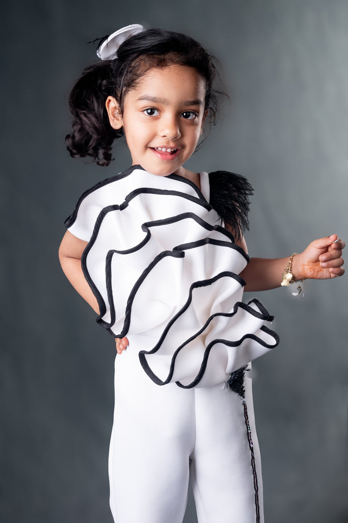 BLACK WHITE FAN JUMPSUIT