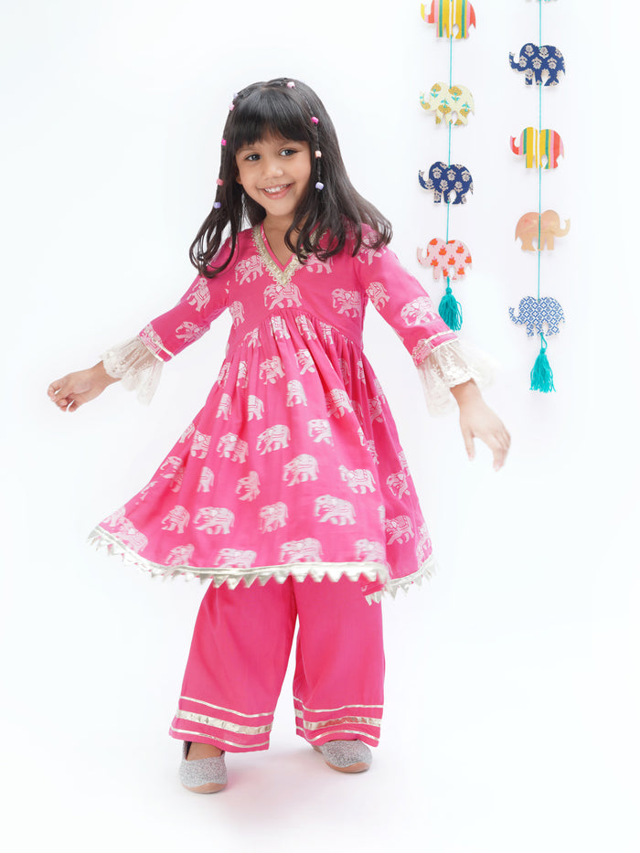 Trunk Tales Girls Pink Kurta With Pant Set