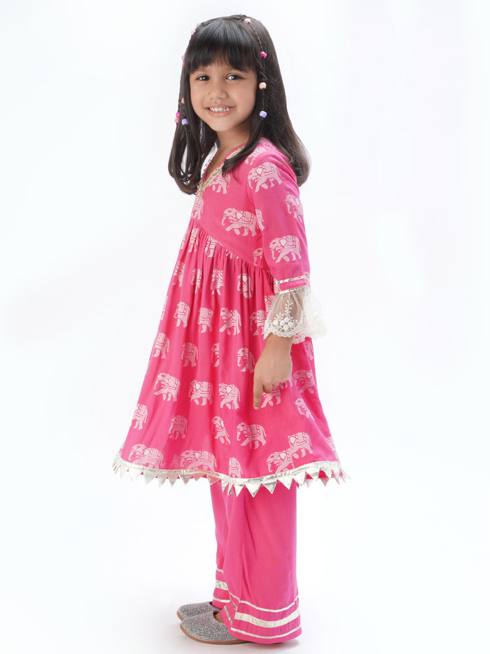 Trunk Tales Girls Pink Kurta With Pant Set