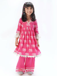 Trunk Tales Girls Pink Kurta With Pant Set