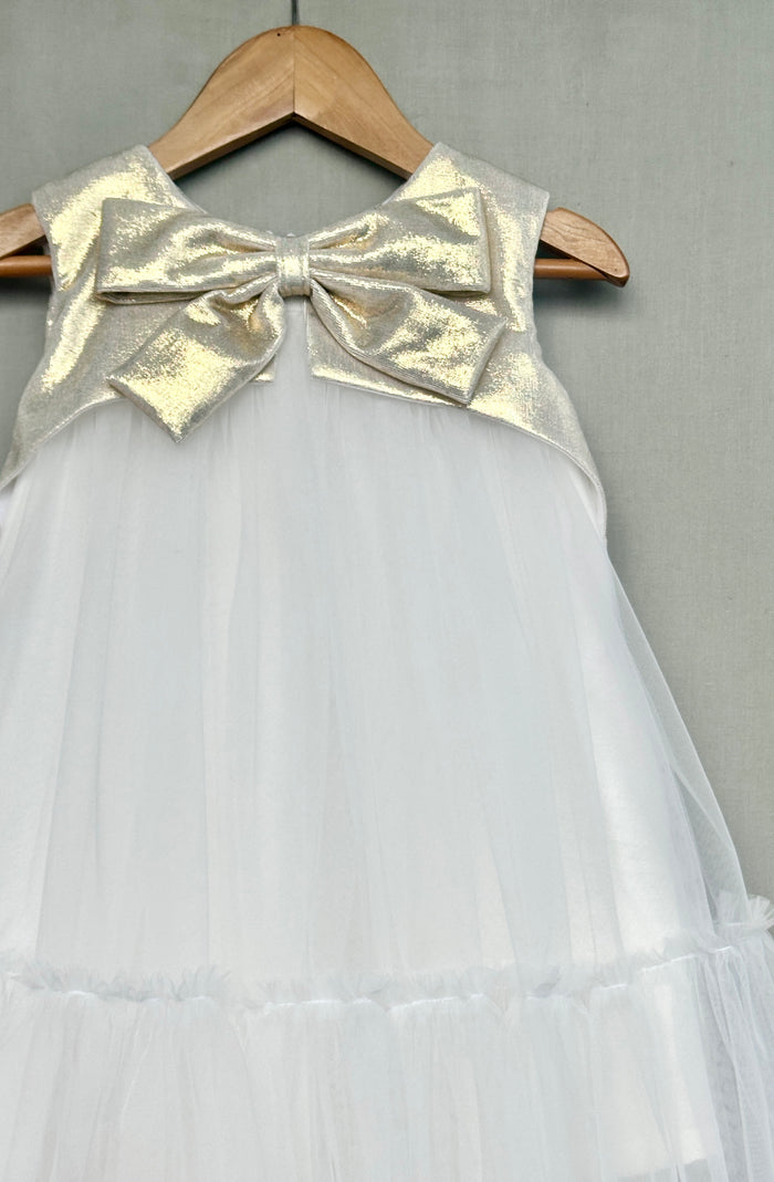 Soft layered net dress with Gold bow