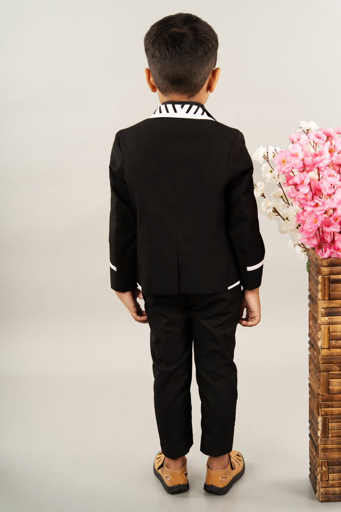 BLACK STYLISH COAT AND PANT
