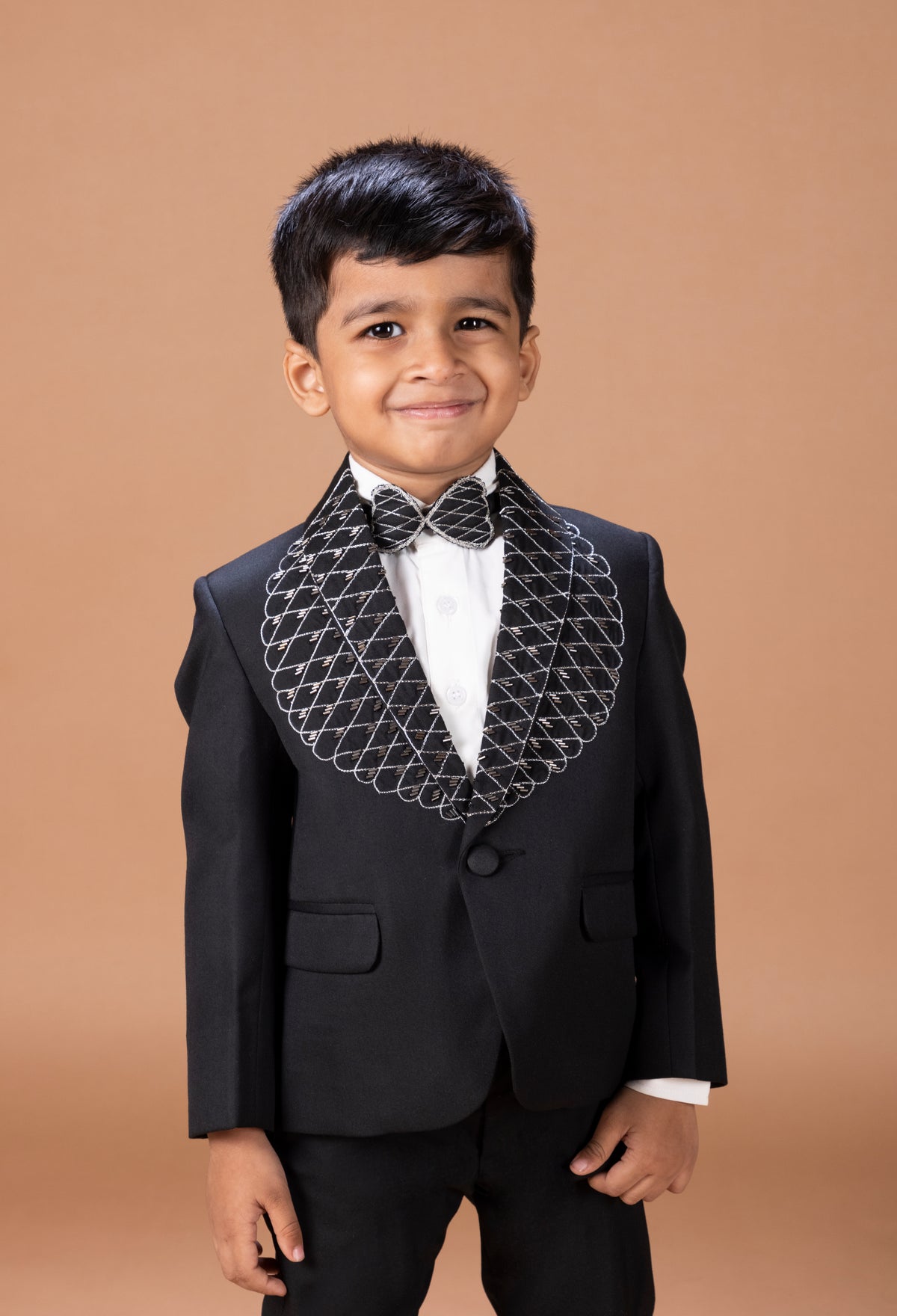 BLACK TUXEDO WITH HAND EMBROIDERY ON LAPLE AND FRONT WITH SHIRT PANT WITH BOW TIE SET