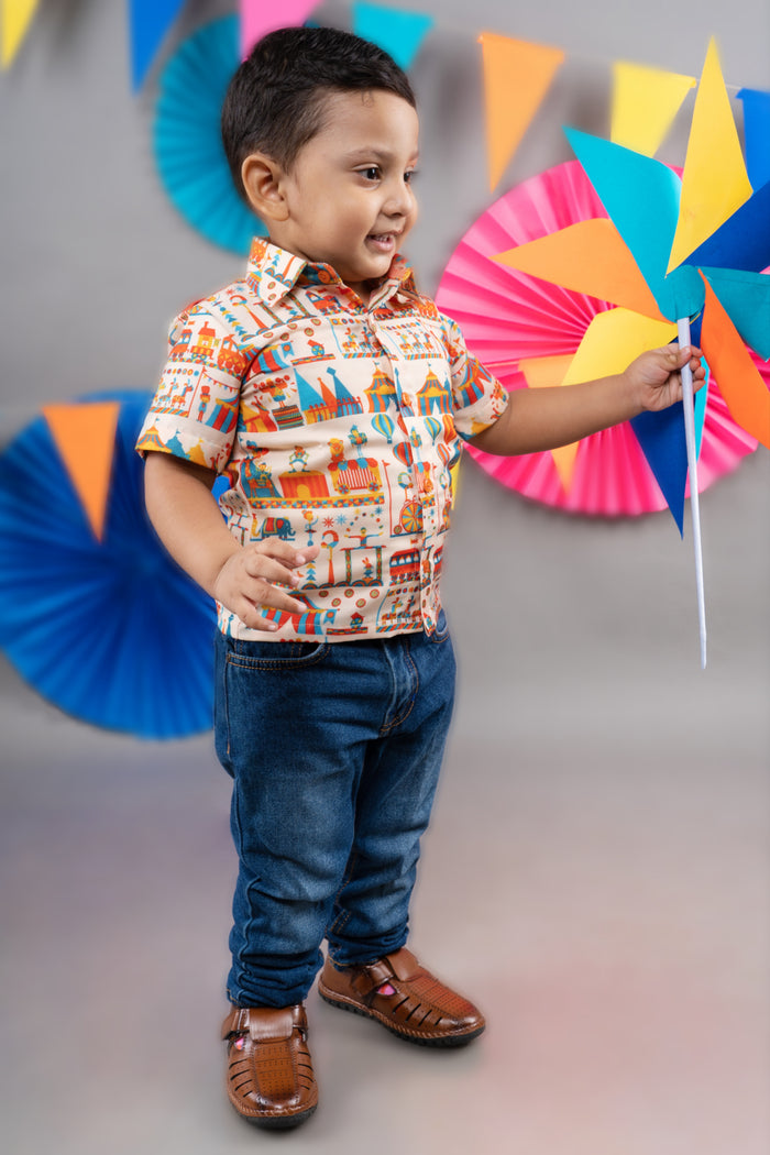 CARNIVAL CIRCUS PRINTED HALF SHIRT