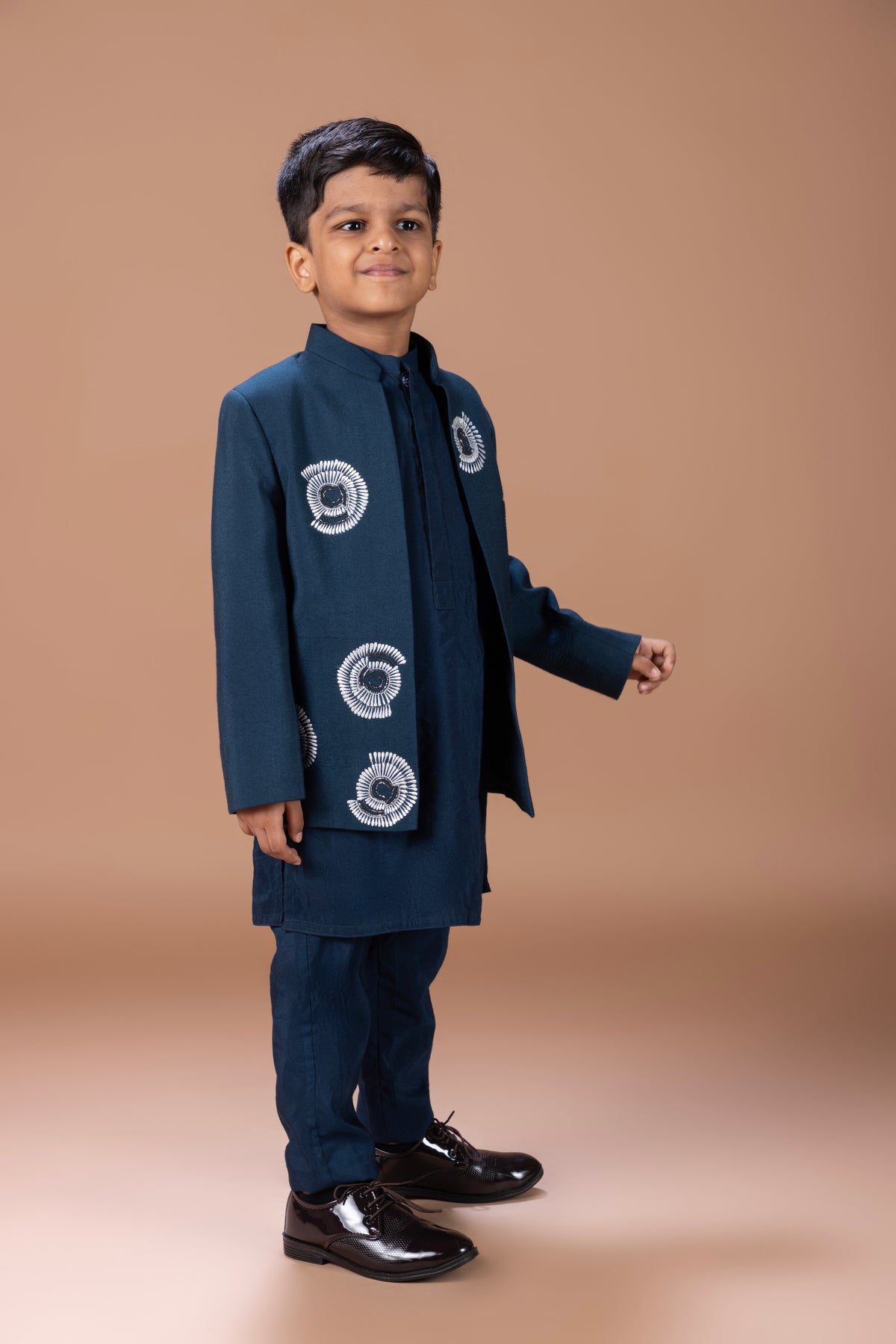 DARK BLUE KURTA WITH HAND AND THREAD EMBROIDERY FRONT OPEN INDO WESTERN JACKET WITH PAJAMA SET