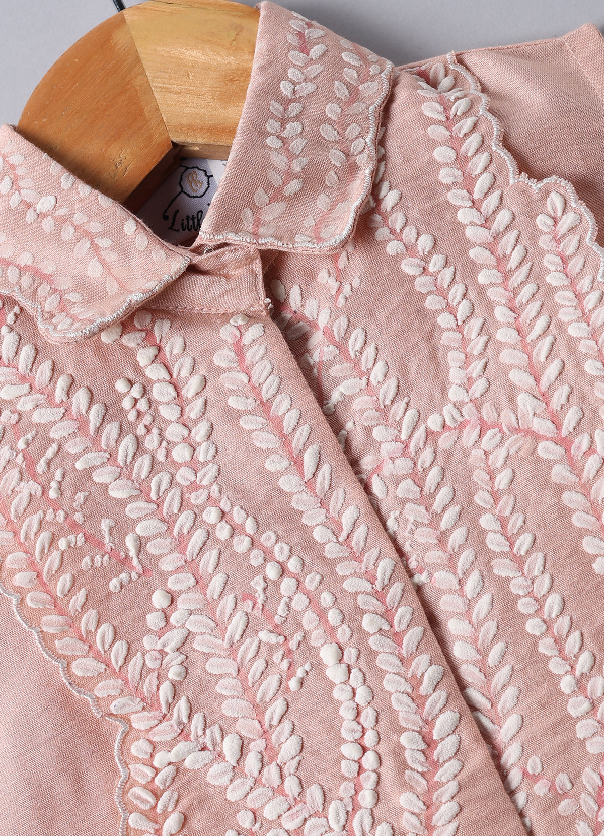 PEACH LEAFS HAND PAINTED EMBROIDERED CORD SET
