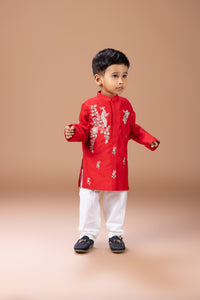 RED PEACOCK AND FLOWER ZARI EMBROIDERY KURTA WITH PAJAMA SETA