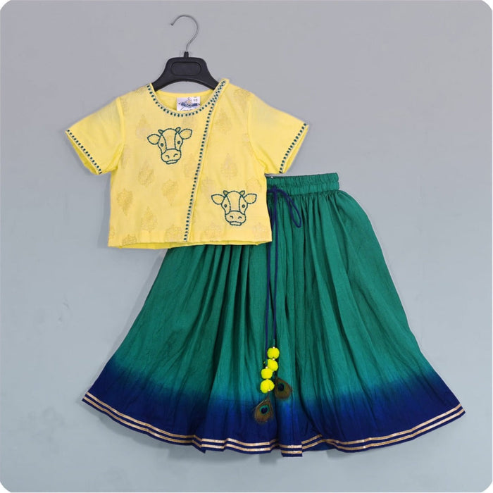 Yellow Blouse With Shaded Ghaghra Choli