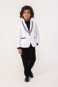 CLASSIC WHITE TUXEDO WITH BLACK PANTS