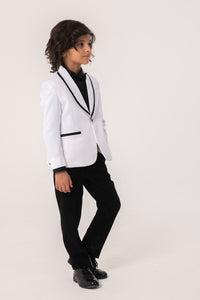 CLASSIC WHITE TUXEDO WITH BLACK PANTS