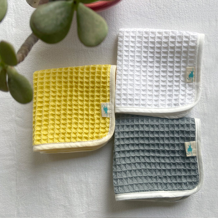 Designed and Made in India, our limited edition organic cotton waffle washcloth (set of 3) are made with 100% organic cotton.