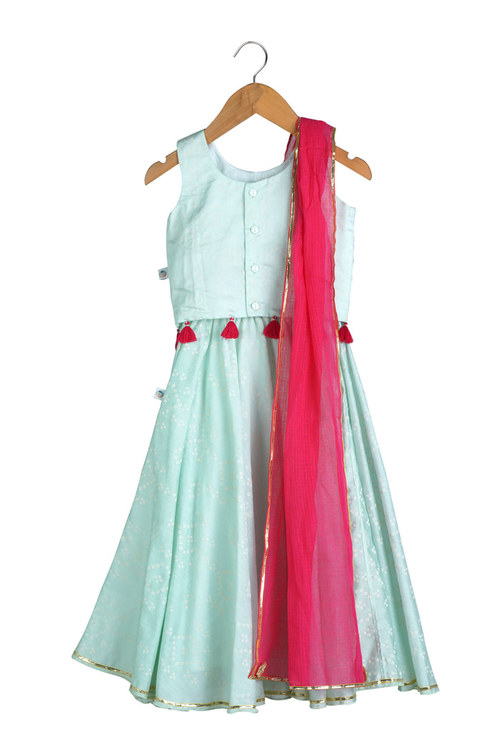 Bandhej Lehenga With Floral Embroidery
